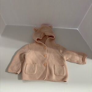 Baby Gap baby girls knit
Hooded sweater 3-6 months pink